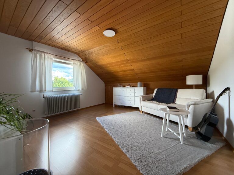 Wohnzimmer DG